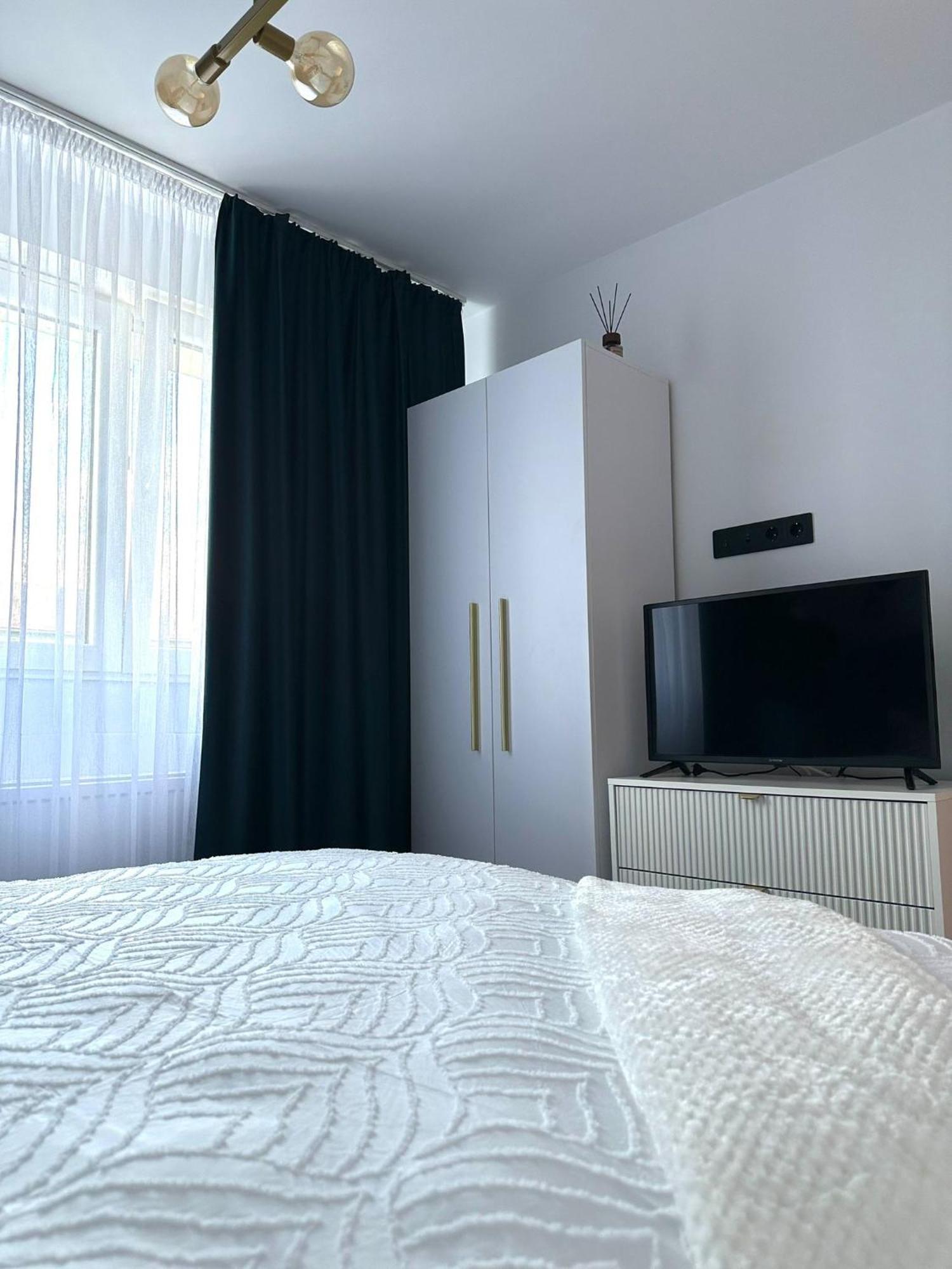 Evelyn Apartment บิสตริซา ภายนอก รูปภาพ