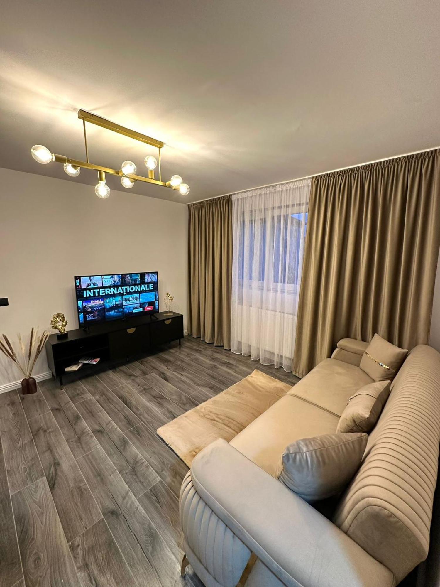 Evelyn Apartment บิสตริซา ภายนอก รูปภาพ
