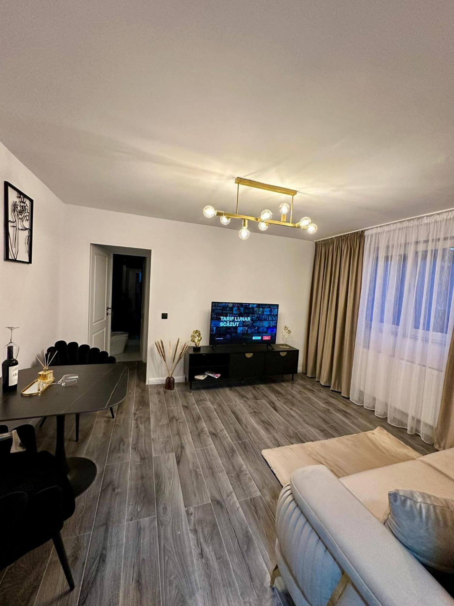 Evelyn Apartment บิสตริซา ภายนอก รูปภาพ